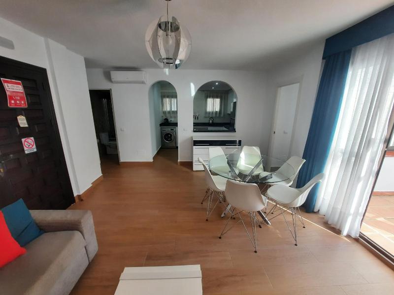 2 bedroom apartment with pool and barbecue - image 26