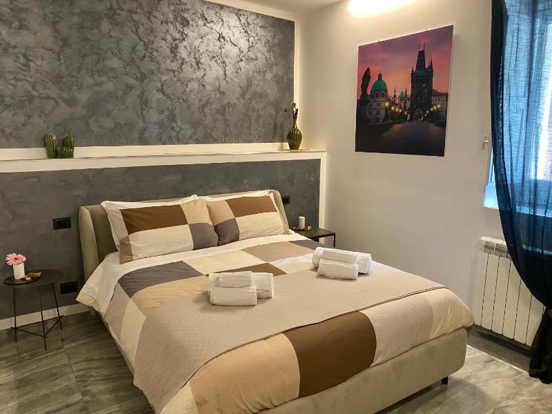 Double Room image 2