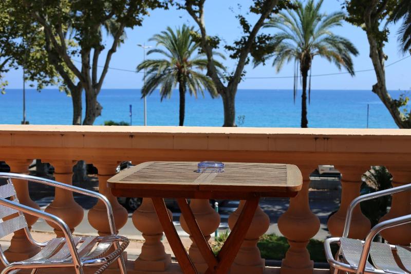 Superior Double Room with Terrace and Sea view  image 4