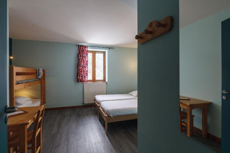 Triple Room with Mountain View image 3