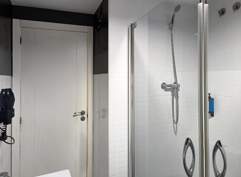 Apartment - Split Level image 3