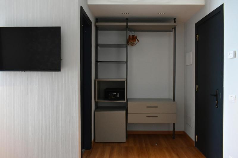 Double Room image 4