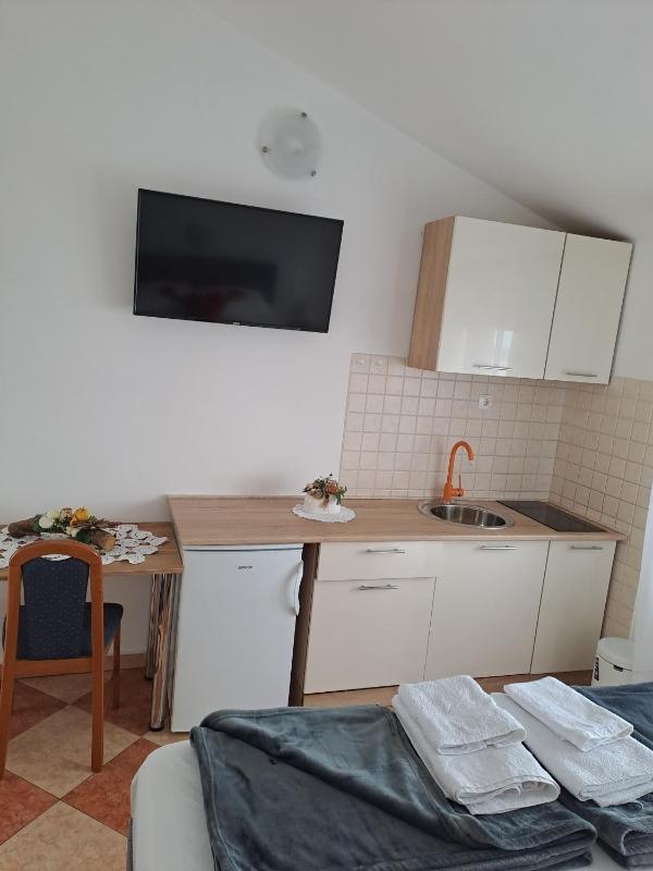 Apartments by the sea Dramalj Crikvenica - 2376 - image 8