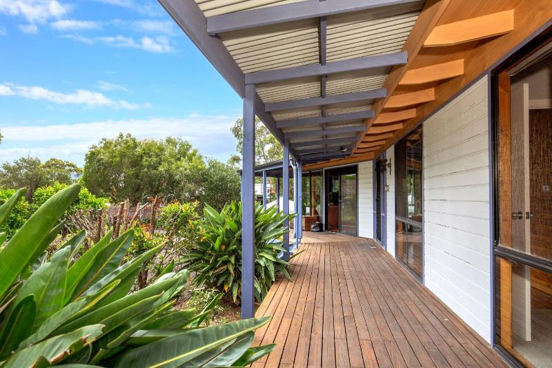 Hidden Orchard - Pet Friendly - 4 Mins Walk to Beach - image 13