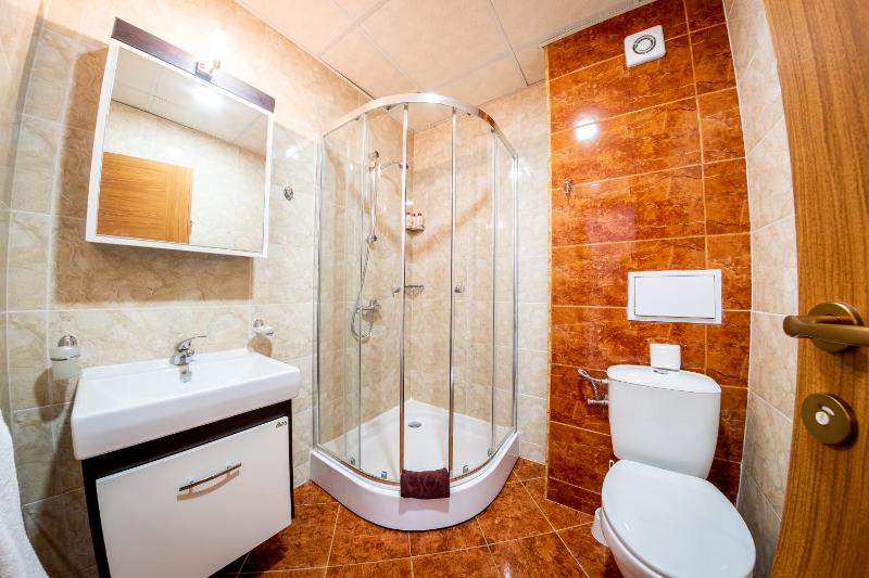 One-Bedroom Apartment with Balcony image 3