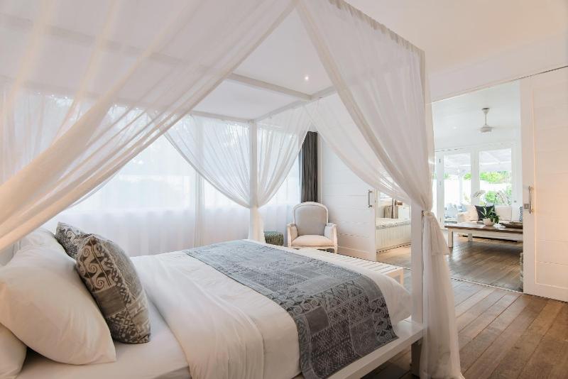 The Beach House Sandy Bay - image 3