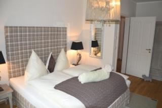 Two-Bedroom Apartment with Terrace image 3