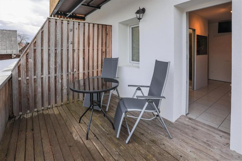 Double Room with Patio image 2