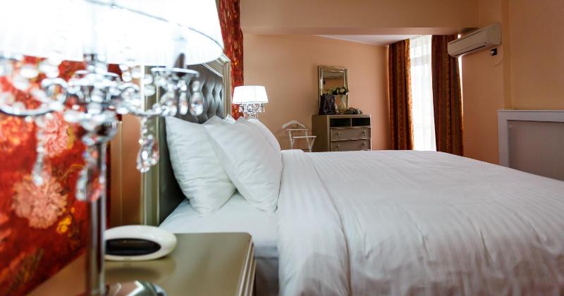 Superior Suite with Sofa image 2
