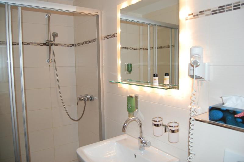 Junior Suite with Balcony image 4