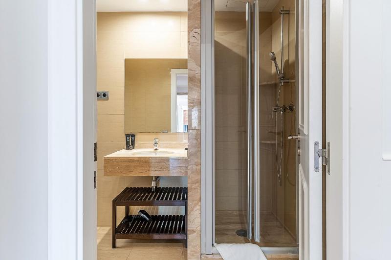 Enjoybcn Fira Apartment - image 3