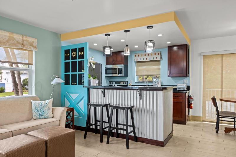 One-Bedroom Apartment image 2