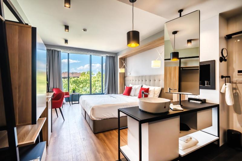  Superior Double or Twin Room image 3