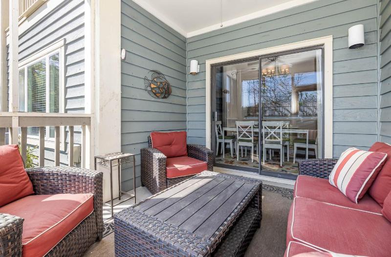 1D Canterbury Court villa - image 9