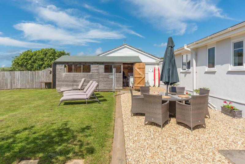 Two-Bedroom Cottage image 4