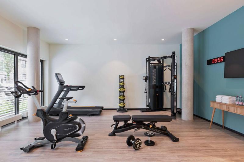 Residence Inn by Marriott Hamburg Altona - image 10