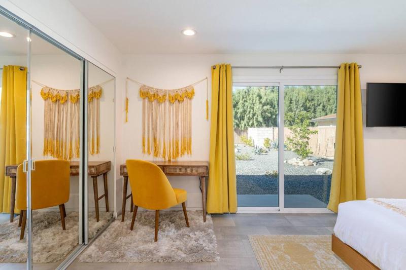 Sunny Vista Pool And Spa Home With Mountain Views - image 37