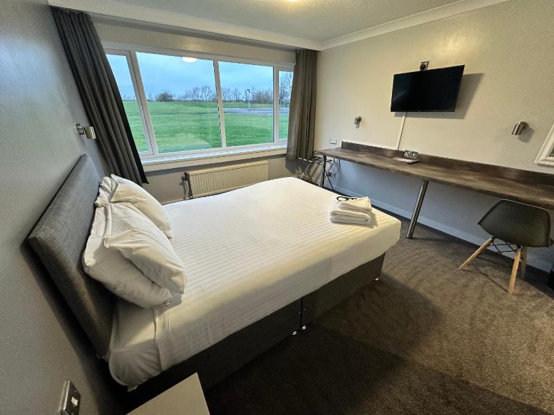 Executive Double Room image 4