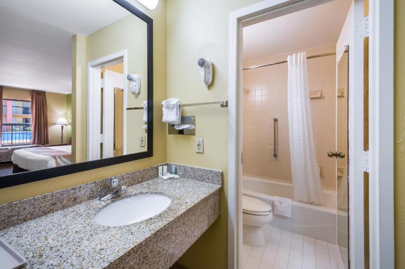 King Room image 2