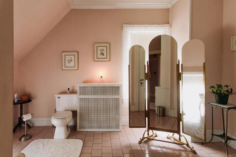 Double Room with Private Bathroom image 3
