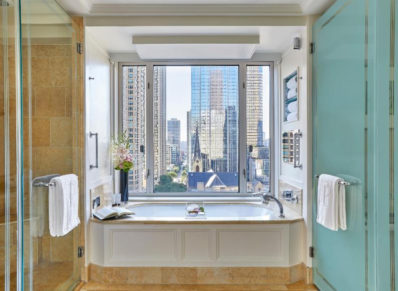 Executive Suite image 2