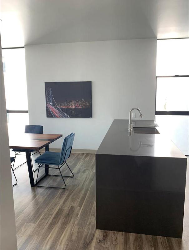 Modern 2-Bedroom Apartment in Little Italy - image 7