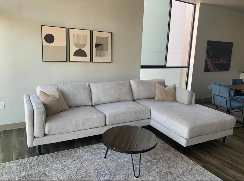 Modern 2-Bedroom Apartment in Little Italy - image 2