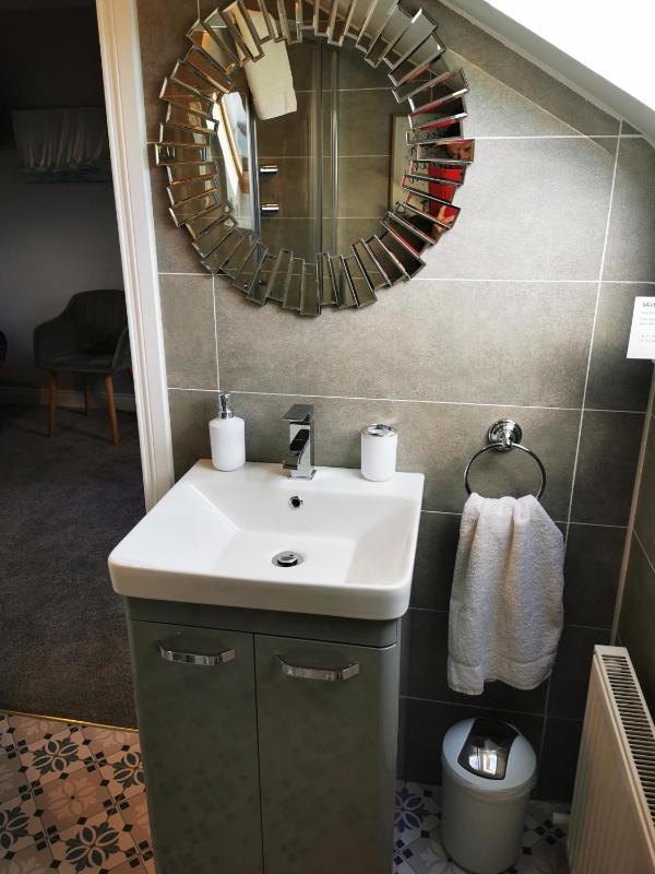Superior Triple Room with Sea View image 2