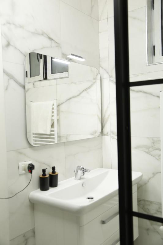 Albi Apartment Tirana - image 3