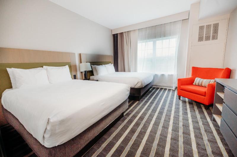 One-Bedroom Suite with Two Queen Beds and Sofa Bed - Non-Smoking image 1
