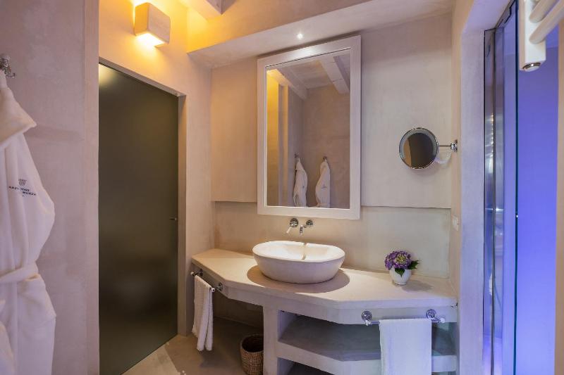 Duplex Room image 3