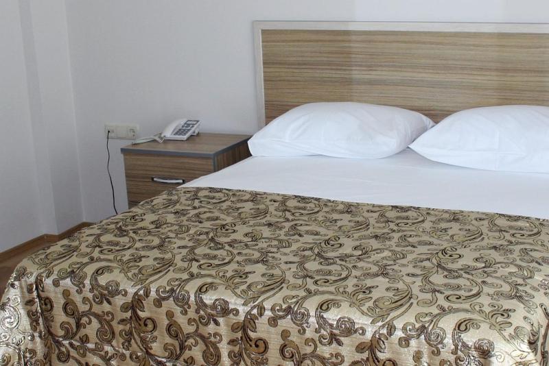 Triple Room image 2