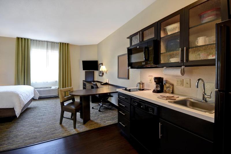Studio Queen Suite image 2