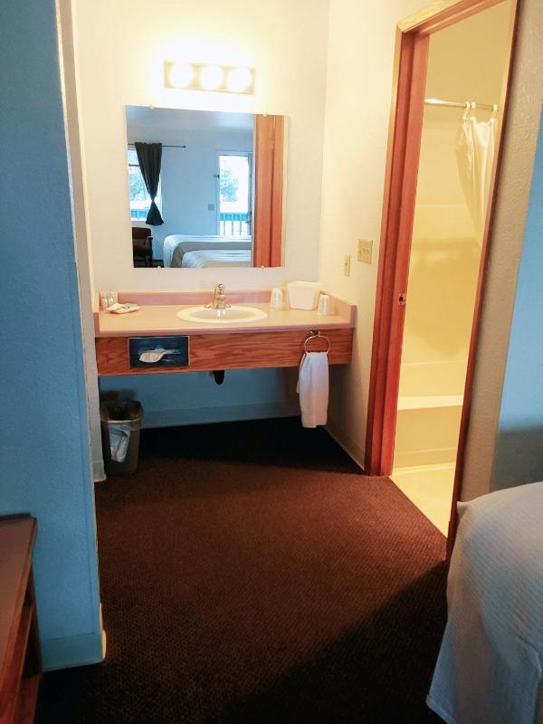 Double Room image 2