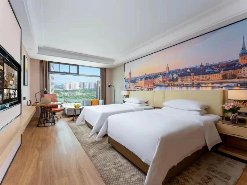 Pure Twin Room image 2