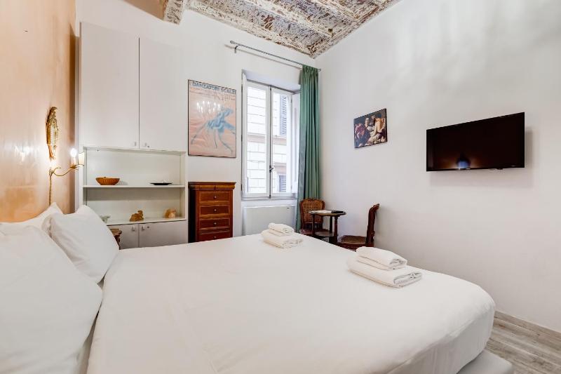 Deluxe Double Room image 4