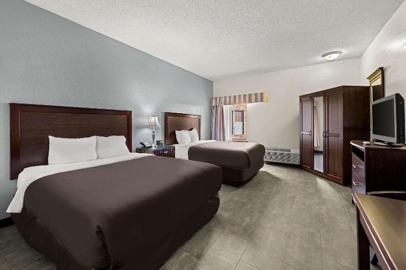 Deluxe Double Room image 1