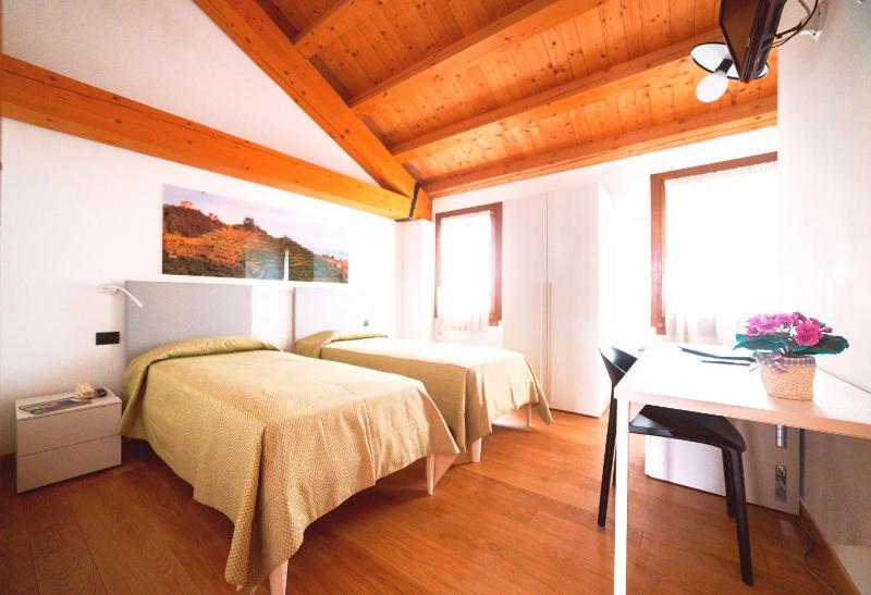 Double or Twin Room with Bathroom image 1