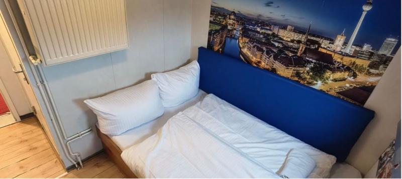 Double Cabin 2nd Class - Shipotel Eastern image 4