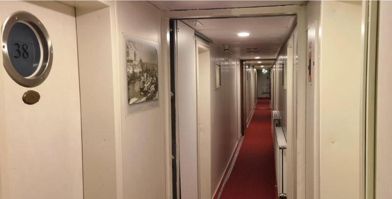 Quadruple Cabin 2nd Class -Shipotel Eastern image 1