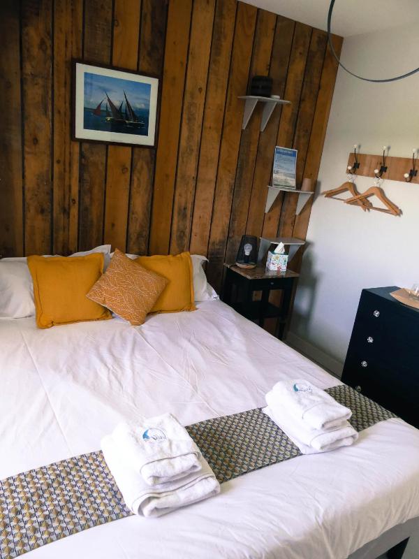 Double Room with Private External Bathroom image 1