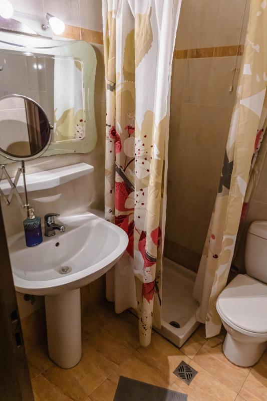 Superior Family Room image 2