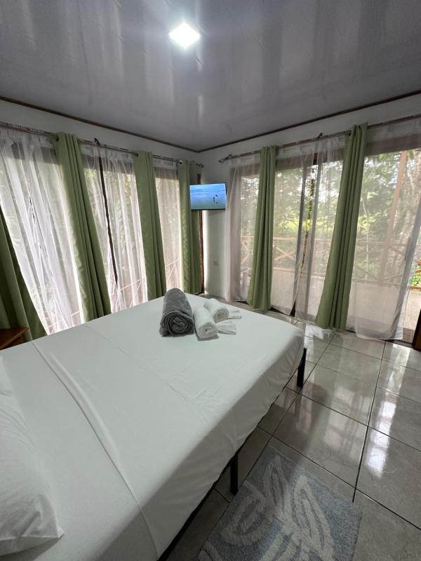 CABAÑAS DEL LAGO / BUNGALOWS - image 7