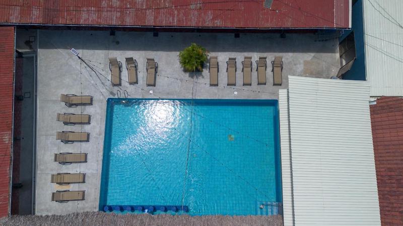 Republik Hotel & Steak House - image 6