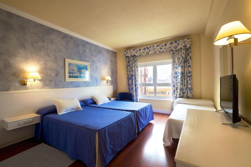 Hotel Guadalquivir - image 40