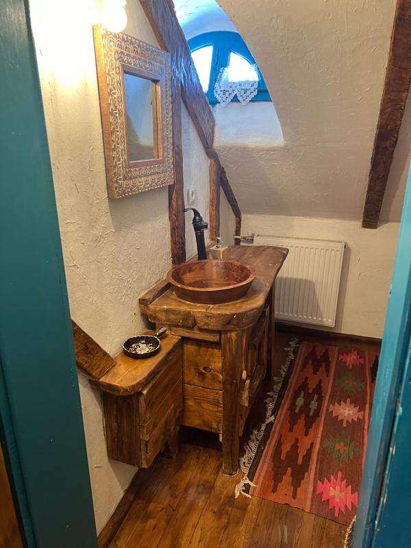 Four-Bedroom House image 2