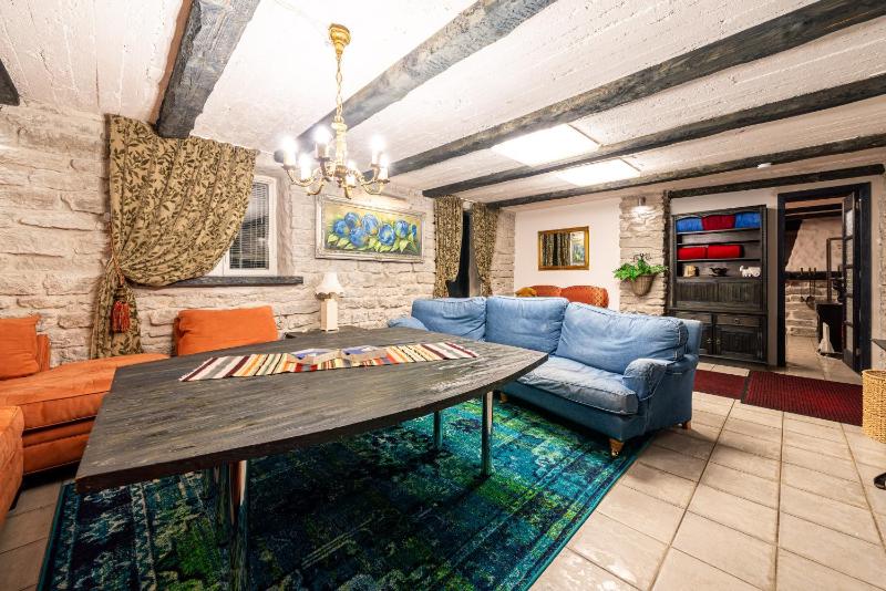 Authentic two-bedroom Apartment image 1