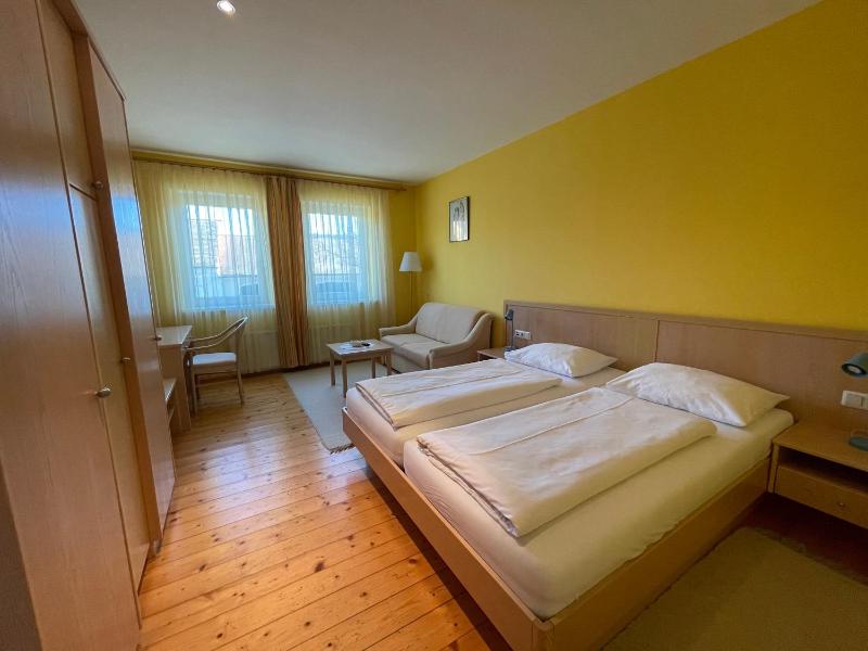 Comfort Double Room image 3
