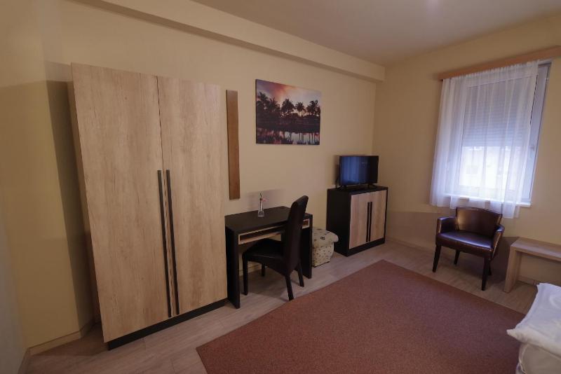 Double or Twin Room image 1