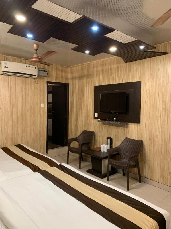 Hotel PardesiHar ki pauri Road Haridwar - image 11